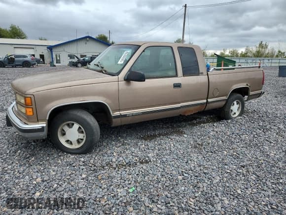 ✅ 1996 GMC Sierra 1500 • VIN: 2GTEC19R8T1561768 • Lot: 85784245. Wystawiony na Copart z przebiegiem 271 276 mil. Bezpłatny archiwum sprzedaży aukcyjnych z USA i szczegółowy raport historii pojazdu na DreamBid. Zdjęcie 1.