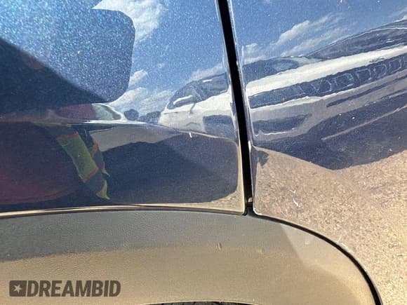 ✅ 2022 Chevrolet Traverse LS • VIN: 1GNEVLKW4NJ100587 • Lot: 42677842. Wystawiony na IAAI z przebiegiem 71 190 mil. Bezpłatny archiwum sprzedaży aukcyjnych z USA i szczegółowy raport historii pojazdu na DreamBid. Zdjęcie 1.