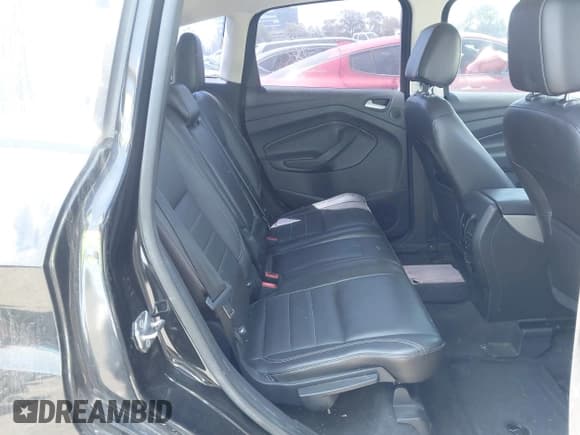 ✅ 2013 Ford C-Max SEL • VIN: 1FADP5CU8DL523706 • Lot: 42866829. Listed on IAAI with 183,582 mi. Free auction sales archive from the USA and detailed vehicle history report at DreamBid. Image 8.