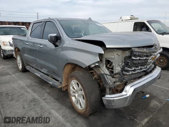 ✅ 2024 Chevrolet Silverado 1500 LTZ • VIN: 2GCUDGED2R1210725 • Лот: 92652775. Опубликован ранее на Copart с пробегом Не указан. Бесплатный доступ к архиву аукционных продаж из США и подробный отчёт об истории автомобиля на DreamBid. Изображение 4.