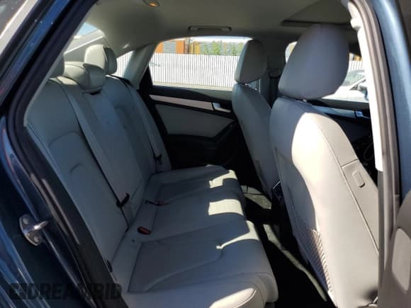 ✅ 2016 Audi A4 Premium • VIN: WAUAFAFL2GN003728 • Лот: 69411575. Опубликован ранее на Copart с пробегом 180 283 миль. Бесплатный доступ к архиву аукционных продаж из США и подробный отчёт об истории автомобиля на DreamBid. Изображение 10.