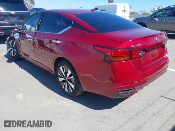 ✅ 2019 Nissan Altima SV • VIN: 1N4BL4DVXKC120148 • Лот: 42815653. Опубликован ранее на IAAI с пробегом 53 681 миль. Бесплатный доступ к архиву аукционных продаж из США и подробный отчёт об истории автомобиля на DreamBid. Изображение 3.