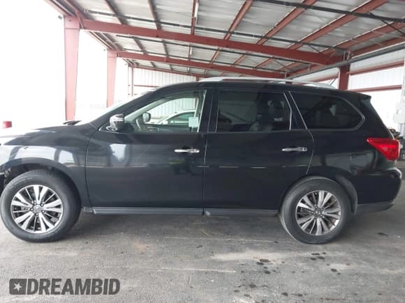 ✅ 2018 Nissan Pathfinder S • VIN: 5N1DR2MN9JC634377 • Lot: 43792754. Wystawiony na IAAI z przebiegiem 78 540 mil. Bezpłatny archiwum sprzedaży aukcyjnych z USA i szczegółowy raport historii pojazdu na DreamBid. Zdjęcie 15.