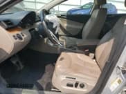 ✅ 2008 Volkswagen Passat Lux • VIN: WVWEK73C88E220662 • Lot: 67915205. Wystawiony na Copart z przebiegiem 183 222 mil. Bezpłatny archiwum sprzedaży aukcyjnych z USA i szczegółowy raport historii pojazdu na DreamBid. Zdjęcie 7.