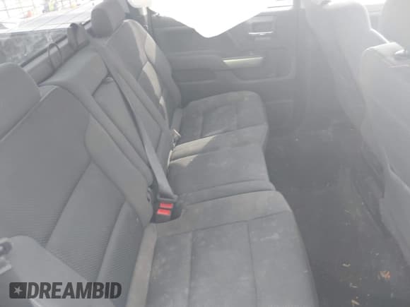 ✅ 2018 Chevrolet Silverado 1500 LT • VIN: 1GCUKREC8JF249373 • Lot: 43540764. Wystawiony na IAAI z przebiegiem 160 394 mil. Bezpłatny archiwum sprzedaży aukcyjnych z USA i szczegółowy raport historii pojazdu na DreamBid. Zdjęcie 8.