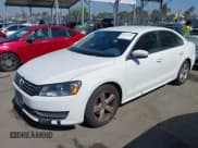 ✅ 2013 Volkswagen Passat SE • VIN: 1VWBP7A32DC013114 • Лот: 42397874. Опубликован ранее на IAAI с пробегом 186 882 миль. Бесплатный доступ к архиву аукционных продаж из США и подробный отчёт об истории автомобиля на DreamBid. Изображение 2.