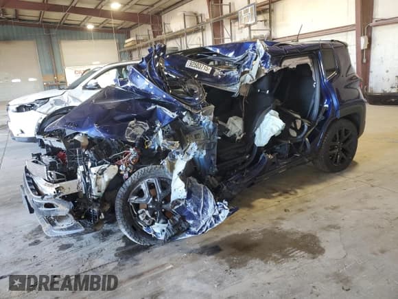 ✅ 2018 Jeep Renegade Latitude • VIN: ZACCJBBB2JPH47261 • Lot: 92503715. Wystawiony na Copart z przebiegiem Nie podano. Bezpłatny archiwum sprzedaży aukcyjnych z USA i szczegółowy raport historii pojazdu na DreamBid. Zdjęcie 1.