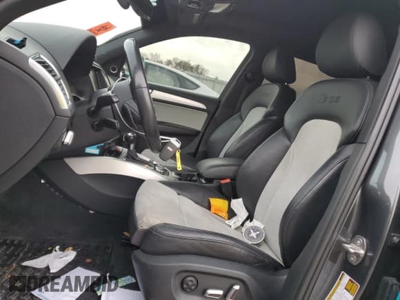 ✅ 2015 Audi SQ5 Premium Plus • VIN: WA1CGAFP2FA024011 • Лот: 90753905. Опубликован ранее на Copart с пробегом 136 740 миль. Бесплатный доступ к архиву аукционных продаж из США и подробный отчёт об истории автомобиля на DreamBid. Изображение 7.