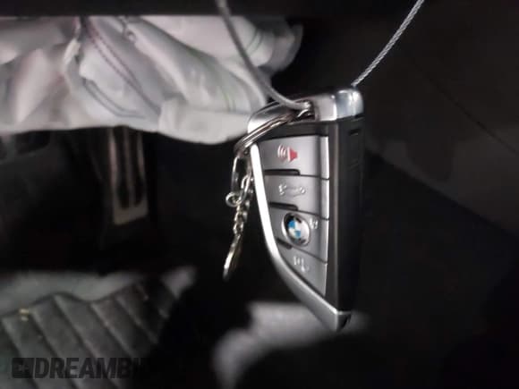 ✅ 2020 BMW 5 Series M550i xDrive • VIN: WBAJS7C07LCD85532 • Lot: 41518071. Wystawiony na IAAI z przebiegiem 57 645 mil. Bezpłatny archiwum sprzedaży aukcyjnych z USA i szczegółowy raport historii pojazdu na DreamBid. Zdjęcie 11.