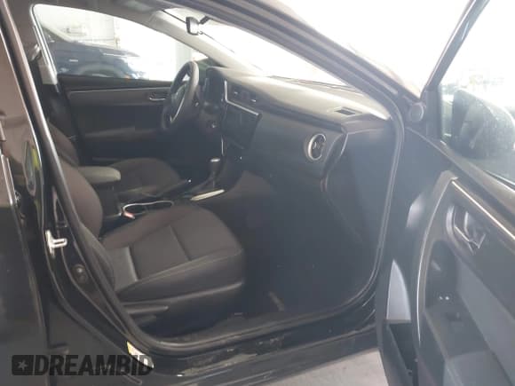 ✅ 2018 Toyota Corolla SE • VIN: 5YFBURHE1JP850129 • Lot: 43533931. Listed on IAAI with 374,360 mi. Free auction sales archive from the USA and detailed vehicle history report at DreamBid. Image 5.