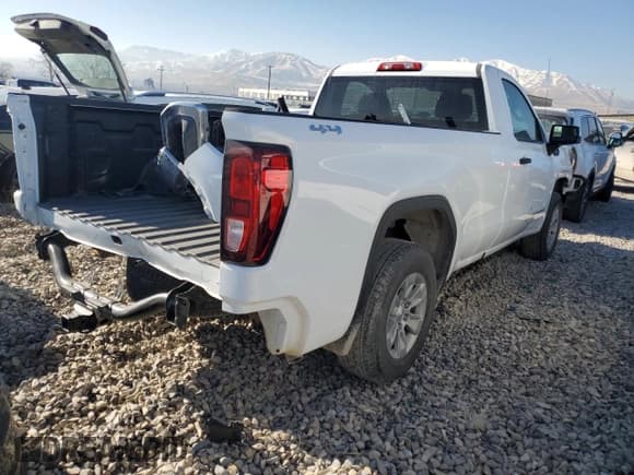 ✅ 2024 GMC Sierra 1500 • VIN: 3GTNUAED0RG333478 • Lot: 86540664. Listed on Copart with 7,339 mi. Free auction sales archive from the USA and detailed vehicle history report at DreamBid. Image 3.