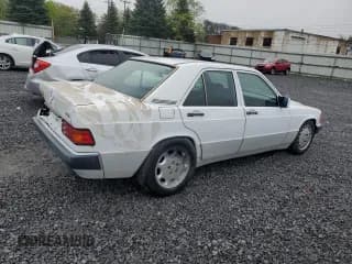 ✅ 1992 Mercedes-Benz 190 • VIN: WDBDA29D3NF993013 • Lot: 55794035. Wystawiony na Copart z przebiegiem 181 833 mil. Bezpłatny archiwum sprzedaży aukcyjnych z USA i szczegółowy raport historii pojazdu na DreamBid. Zdjęcie 3.