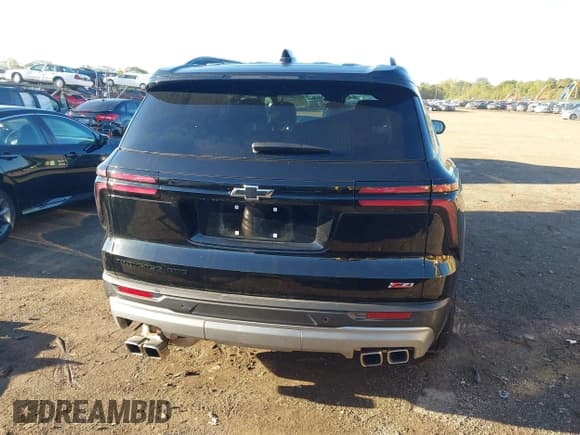 ✅ 2024 Chevrolet Traverse AWD Z71 • VIN: 1GNEVJKS8RJ215829 • Lot: 43407737. Wystawiony na IAAI z przebiegiem 18 354 mil. Bezpłatny archiwum sprzedaży aukcyjnych z USA i szczegółowy raport historii pojazdu na DreamBid. Zdjęcie 17.