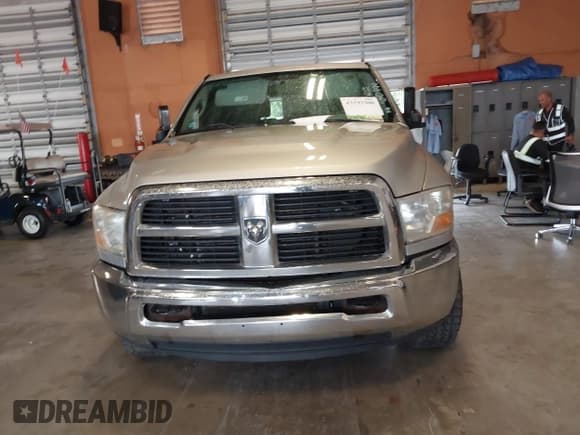 ✅ 2012 Ram 2500 SLT • VIN: 3C6UD5DL8CG180990 • Lot: 43193300. Listed on IAAI with 333,551 mi. Free auction sales archive from the USA and detailed vehicle history report at DreamBid. Image 12.