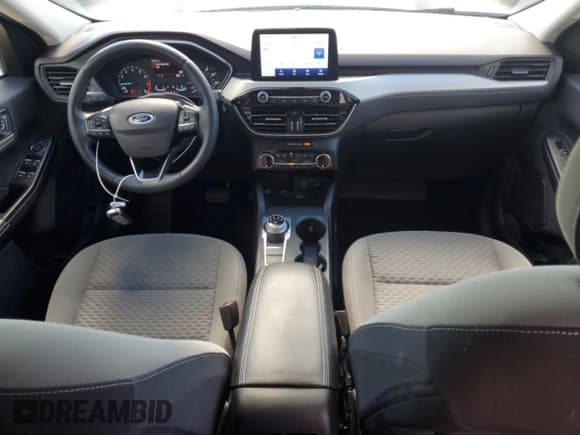 ✅ 2022 Ford Escape SE • VIN: 1FMCU9G6XNUB16270 • Lot: 85298065. Wystawiony na Copart z przebiegiem 48 515 mil. Bezpłatny archiwum sprzedaży aukcyjnych z USA i szczegółowy raport historii pojazdu na DreamBid. Zdjęcie 8.