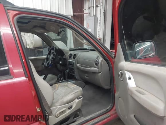 ✅ 2004 Jeep Liberty Limited • VIN: 1J4GL58KX4W327625 • Лот: 43752792. Опубликован ранее на IAAI с пробегом 400 840 миль. Бесплатный доступ к архиву аукционных продаж из США и подробный отчёт об истории автомобиля на DreamBid. Изображение 5.