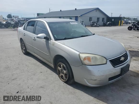✅ 2006 Chevrolet Malibu 2LT • VIN: 1G1ZT51816F297911 • Lot: 85100585. Listed on Copart with 230,078 mi. Free auction sales archive from the USA and detailed vehicle history report at DreamBid. Image 4.
