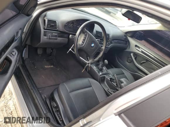 1999 BMW 3 Series 323i с VIN WBAAM3339XCD56665, выставлен на аукционе Copart как лот 82590554 с пробегом Не указан миль и Чистый • Clean title. История ставок и продаж доступна на DreamBid. Изображение 8.