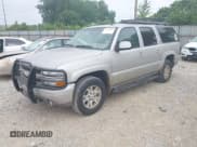 ✅ 2004 Chevrolet Suburban LT • VIN: 3GNFK16T94G176632 • Лот: 42730802. Опубликован ранее на IAAI с пробегом 240 702 миль. Бесплатный доступ к архиву аукционных продаж из США и подробный отчёт об истории автомобиля на DreamBid. Изображение 2.