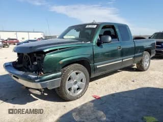 ✅ 2006 Chevrolet Silverado 1500 Work Truck • VIN: 2GCEC19Z761274653 • Лот: 88318865. Опубликован ранее на Copart с пробегом 174 455 миль. Бесплатный доступ к архиву аукционных продаж из США и подробный отчёт об истории автомобиля на DreamBid. Изображение 1.