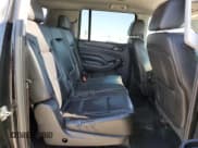 ✅ 2015 Chevrolet Suburban LT • VIN: 1GNSKJKC4FR606798 • Lot: 88490235. Wystawiony na Copart z przebiegiem 79 635 mil. Bezpłatny archiwum sprzedaży aukcyjnych z USA i szczegółowy raport historii pojazdu na DreamBid. Zdjęcie 12.