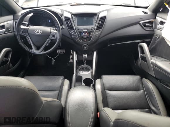 ✅ 2016 Hyundai Veloster Turbo Rally Edition • VIN: KMHTC6AE1GU272721 • Lot: 85425644. Wystawiony na Copart z przebiegiem 123 759 mil. Bezpłatny archiwum sprzedaży aukcyjnych z USA i szczegółowy raport historii pojazdu na DreamBid. Zdjęcie 8.