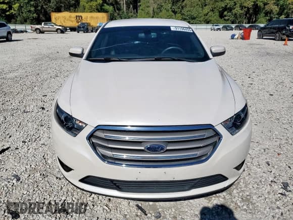 ✅ 2018 Ford Taurus SEL • VIN: 1FAHP2E89JG118622 • Lot: 91196455. Listed on Copart with 76,335 mi. Free auction sales archive from the USA and detailed vehicle history report at DreamBid. Image 5.