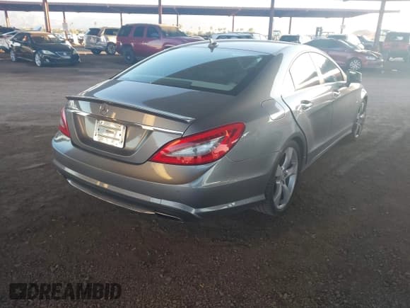 ✅ 2012 Mercedes-Benz CLS 550 • VIN: WDDLJ7DBXCA032067 • Lot: 43859429. Wystawiony na IAAI z przebiegiem 112 789 mil. Bezpłatny archiwum sprzedaży aukcyjnych z USA i szczegółowy raport historii pojazdu na DreamBid. Zdjęcie 4.