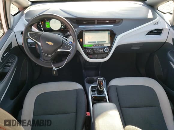 ✅ 2020 Chevrolet Bolt EV LT • VIN: 1G1FW6S06L4140455 • Lot: 48456435. Wystawiony na Copart z przebiegiem 52 600 mil. Bezpłatny archiwum sprzedaży aukcyjnych z USA i szczegółowy raport historii pojazdu na DreamBid. Zdjęcie 8.