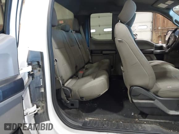 ✅ 2019 Ford F-150 XL • VIN: 1FTFX1E55KKC06597 • Lot: 43227795. Listed on IAAI with 234,069 mi. Free auction sales archive from the USA and detailed vehicle history report at DreamBid. Image 8.