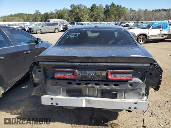 ✅ 2018 Dodge Challenger SXT Plus • VIN: 2C3CDZAG9JH339407 • Lot: 66538042. Wystawiony na Copart z przebiegiem 68 702 mil. Bezpłatny archiwum sprzedaży aukcyjnych z USA i szczegółowy raport historii pojazdu na DreamBid. Zdjęcie 9.