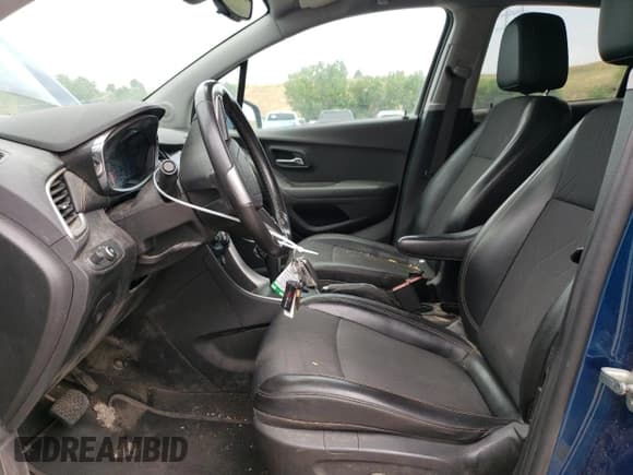 ✅ 2020 Chevrolet Trax LT • VIN: 3GNCJLSB0LL288613 • Lot: 64830224. Wystawiony na Copart z przebiegiem 96 141 mil. Bezpłatny archiwum sprzedaży aukcyjnych z USA i szczegółowy raport historii pojazdu na DreamBid. Zdjęcie 7.