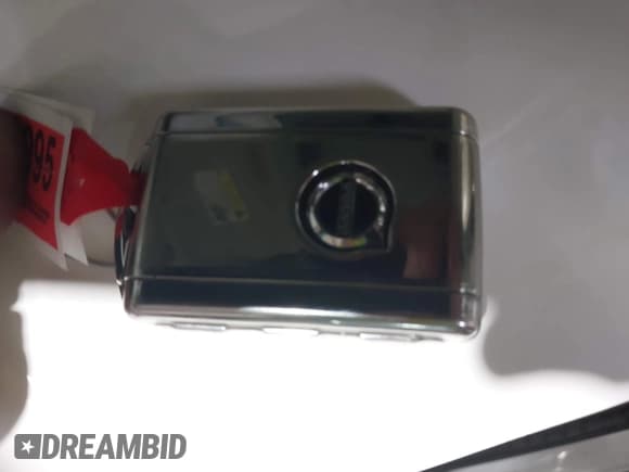 ✅ 2017 Volvo XC90 Momentum • VIN: YV4A22PK5H1106836 • Lot: 43305180. Listed on IAAI with 185,009 mi. Free auction sales archive from the USA and detailed vehicle history report at DreamBid. Image 11.