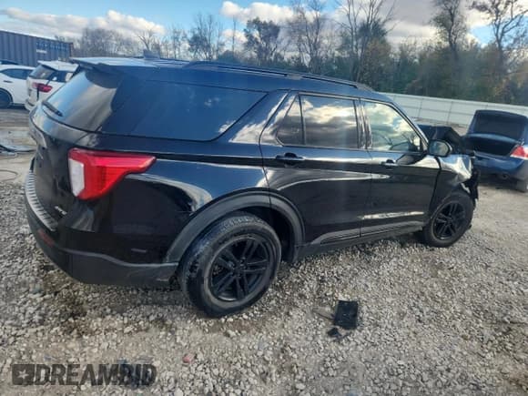 ✅ 2022 Ford Explorer XLT • VIN: 1FMSK8DH0NGB10266 • Lot: 89700535. Listed on Copart with Not provided. Free auction sales archive from the USA and detailed vehicle history report at DreamBid. Image 3.