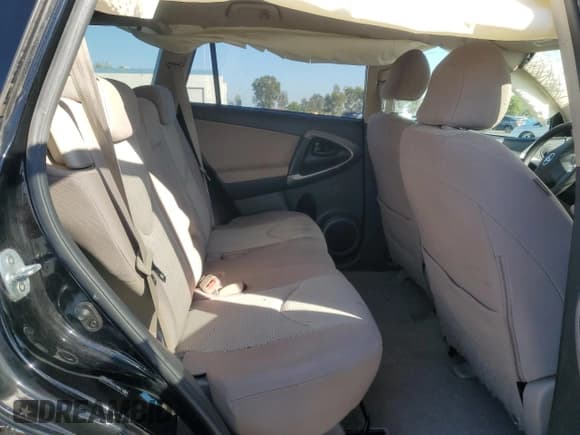 ✅ 2006 Toyota RAV4 • VIN: JTMBK33V866003276 • Лот: 91290305. Опубликован ранее на Copart с пробегом 166 277 миль. Бесплатный доступ к архиву аукционных продаж из США и подробный отчёт об истории автомобиля на DreamBid. Изображение 10.