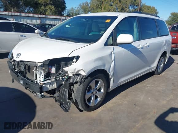 ✅ 2014 Toyota Sienna LE • VIN: 5TDKK3DCXES434133 • Lot: 43587885. Listed on IAAI with 111,272 mi. Free auction sales archive from the USA and detailed vehicle history report at DreamBid. Image 22.