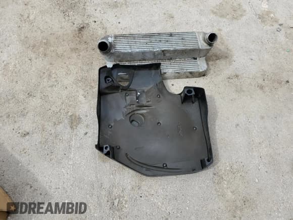 ✅ 2013 BMW 3 Series 335i • VIN: WBA3A9G5XDNP36904 • Lot: 50562595. Wystawiony na Copart z przebiegiem 110 302 mil. Bezpłatny archiwum sprzedaży aukcyjnych z USA i szczegółowy raport historii pojazdu na DreamBid. Zdjęcie 14.