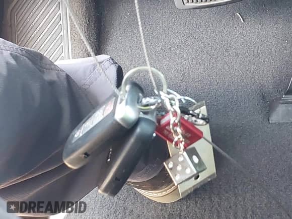 2011 Hyundai Sonata Limited z VIN 5NPEC4ACXBH144027, wystawiony jako IAAI lot #42901527 z przebiegiem 104 465 mil mil oraz . Historia ofert i sprzedaży dostępna na DreamBid. Obrazek 11.