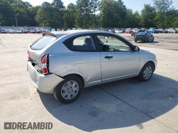✅ 2008 Hyundai Accent GS • VIN: KMHCM36C88U077171 • Лот: 60468985. Опубликован ранее на Copart с пробегом 279 068 миль. Бесплатный доступ к архиву аукционных продаж из США и подробный отчёт об истории автомобиля на DreamBid. Изображение 3.
