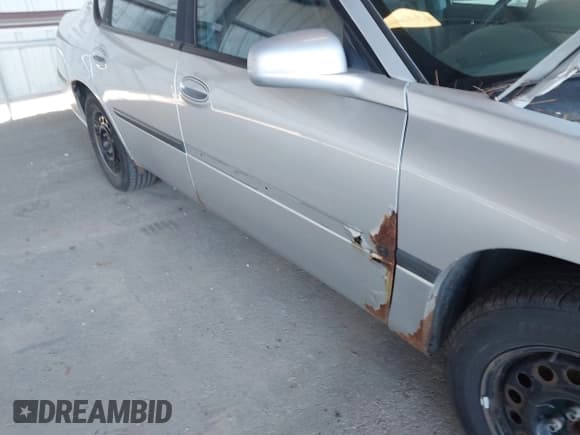 ✅ 2003 Chevrolet Impala • VIN: 2G1WF52E639364747 • Lot: 43894346. Wystawiony na IAAI z przebiegiem 191 237 mil. Bezpłatny archiwum sprzedaży aukcyjnych z USA i szczegółowy raport historii pojazdu na DreamBid. Zdjęcie 6.