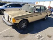 ✅ 1982 Mercedes-Benz 240 • VIN: WDBAB23A0CB340495 • Lot: 70910074. Listed on Copart with 258,185 mi. Free auction sales archive from the USA and detailed vehicle history report at DreamBid. Image 1.