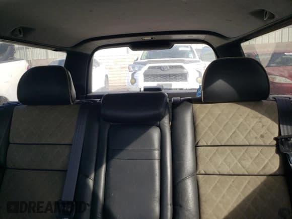 ✅ 2000 Volvo V70 • VIN: YV1LV60D0Y2678696 • Lot: 43983435. Listed on Copart with 244,852 mi. Free auction sales archive from the USA and detailed vehicle history report at DreamBid. Image 10.