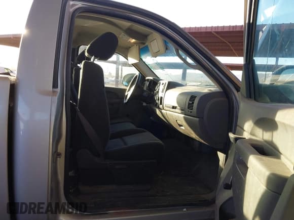 ✅ 2010 Chevrolet Silverado 1500 Work Truck • VIN: 1GCPCPEX5AZ198351 • Lot: 41496632. Listed on IAAI with 238,627 mi. Free auction sales archive from the USA and detailed vehicle history report at DreamBid. Image 5.