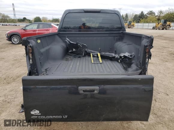 ✅ 2008 Chevrolet Colorado 2LT • VIN: 1GCDT13E388129997 • Lot: 89576385. Listed on Copart with 185,364 mi. Free auction sales archive from the USA and detailed vehicle history report at DreamBid. Image 6.