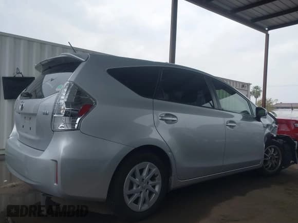 ✅ 2013 Toyota Prius Three • VIN: JTDZN3EU3D3220372 • Lot: 43719842. Wystawiony na IAAI z przebiegiem 90 583 mil. Bezpłatny archiwum sprzedaży aukcyjnych z USA i szczegółowy raport historii pojazdu na DreamBid. Zdjęcie 13.