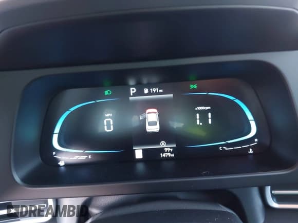 ✅ 2025 Hyundai Elantra SE • VIN: KMHLL4DG0SU029380 • Lot: 43226230. Listed on IAAI with 1,479 mi. Free auction sales archive from the USA and detailed vehicle history report at DreamBid. Image 7.