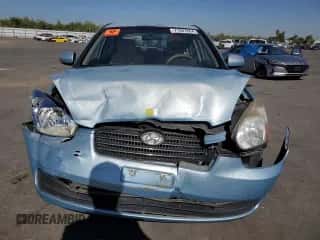 2011 Hyundai Accent GLS z VIN KMHCN4AC5BU599287, wystawiony jako Copart lot #71607864 z przebiegiem 84 198 mil mil oraz Szkoda całkowita • Salvage title. Historia ofert i sprzedaży dostępna na DreamBid. Obrazek 5.