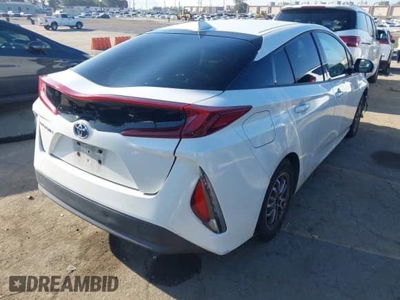 ✅ 2019 Toyota Prius Advanced • VIN: JTDKARFP2K3117675 • Lot: 42224256. Listed on IAAI with Not provided. Free auction sales archive from the USA and detailed vehicle history report at DreamBid. Image 4.