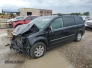 ✅ 2010 Chrysler Town & Country Touring Plus • VIN: 2A4RR8D15AR393736 • Lot: 81269565. Wystawiony na Copart z przebiegiem 177 857 mil. Bezpłatny archiwum sprzedaży aukcyjnych z USA i szczegółowy raport historii pojazdu na DreamBid. Zdjęcie 1.