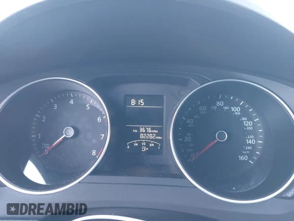 ✅ 2017 Volkswagen Jetta S • VIN: 3VW2B7AJ3HM343782 • Lot: 43013371. Wystawiony na IAAI z przebiegiem 82 282 mil. Bezpłatny archiwum sprzedaży aukcyjnych z USA i szczegółowy raport historii pojazdu na DreamBid. Zdjęcie 7.